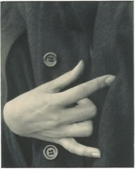 Portret van Katherine Stieglitz met een zonnehoed