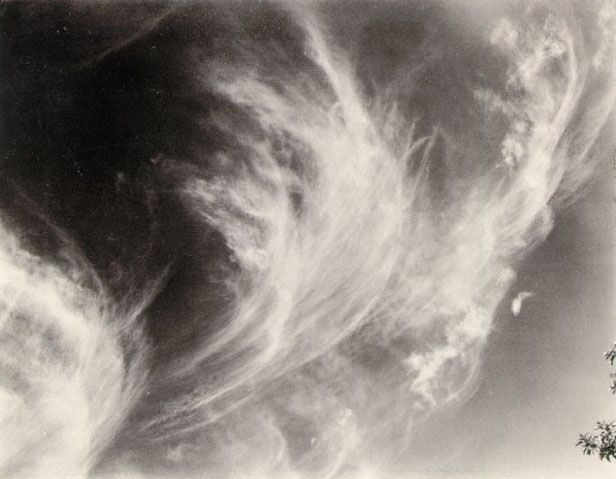 Zonlicht en schaduwen op de veranda bij Lake George door Alfred Stieglitz