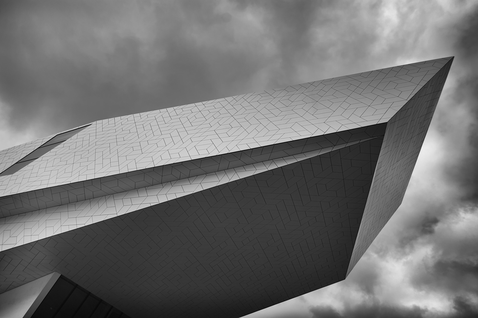 EYE Filmmuseum Amsterdam in zwart-wit