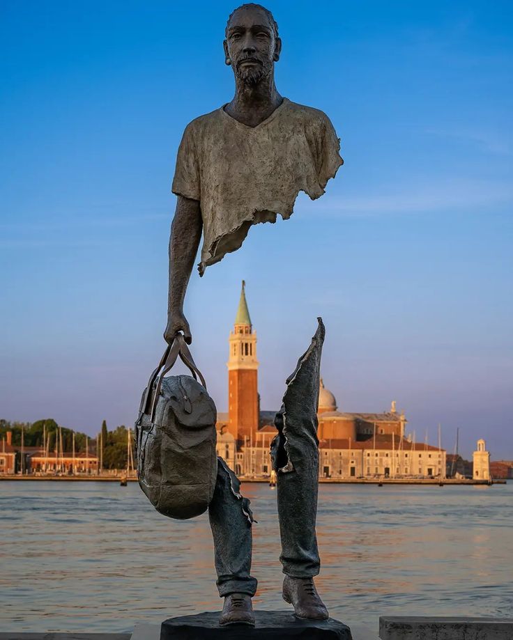 Sculptuur van Bruno Catalano