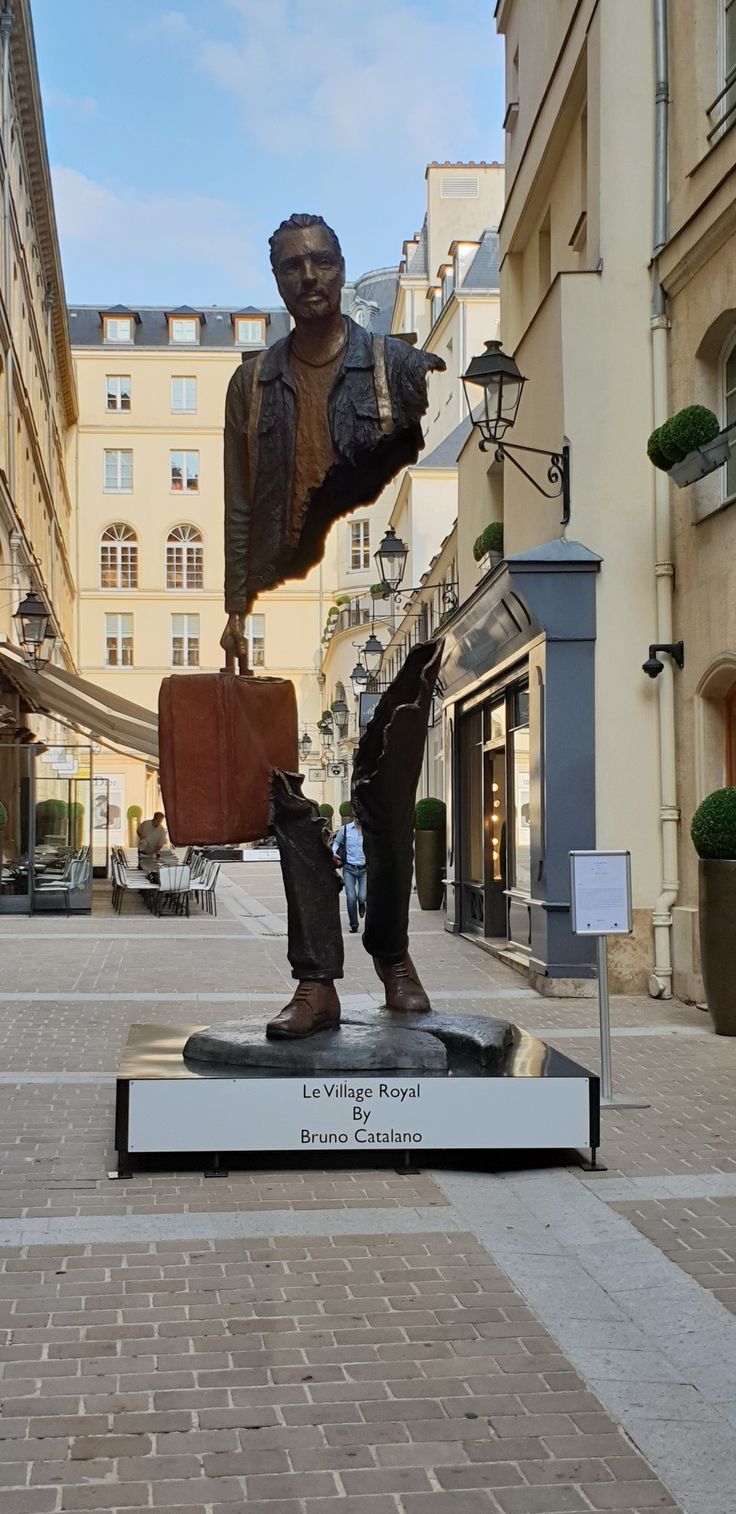 Les Voyageurs van Bruno Catalano